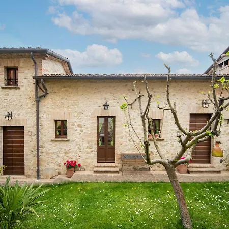 In Citta Di Castello With Pool Ferienhaus